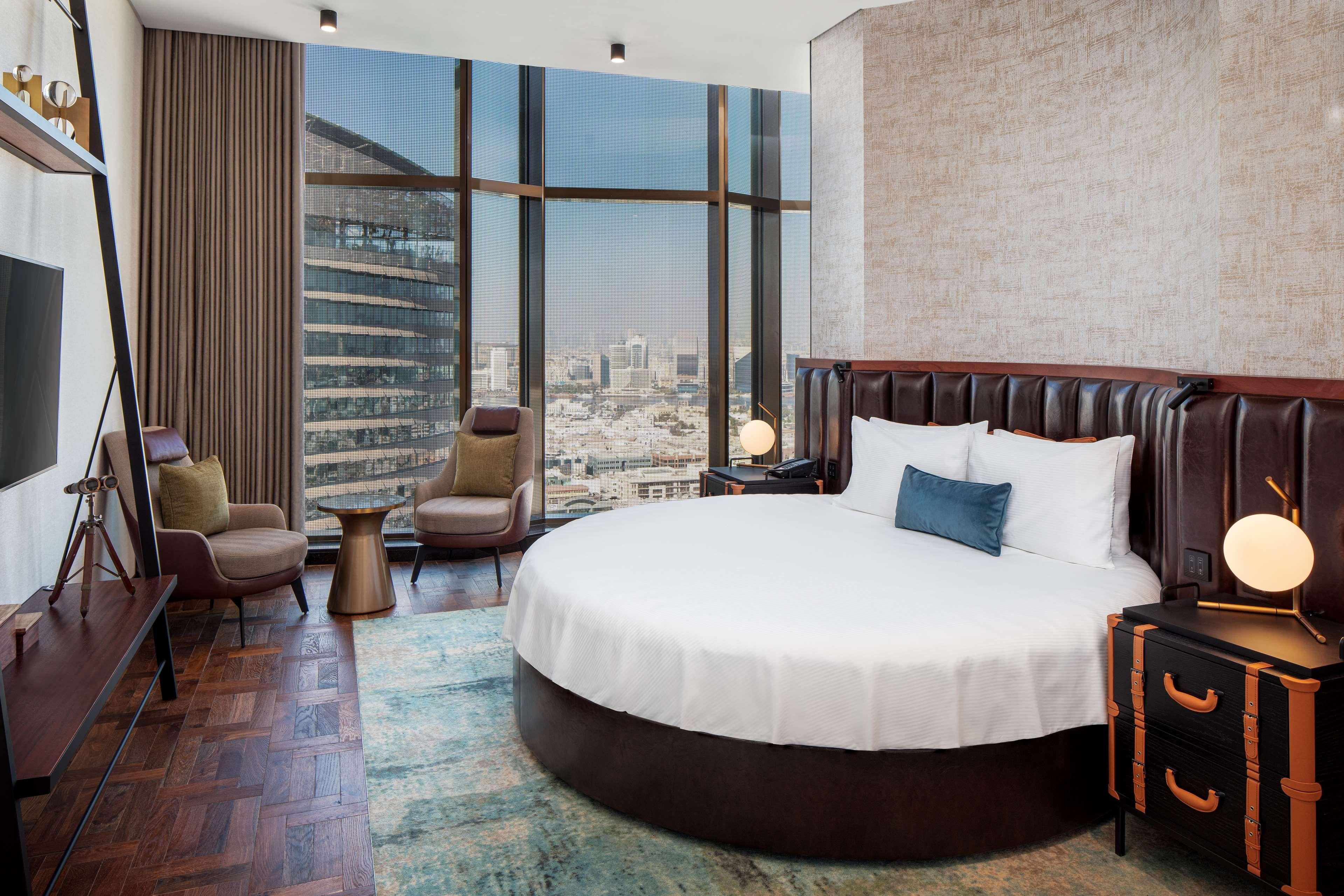 Doubletree By Hilton Dubai M Square Hotel & Residences Exterior photo